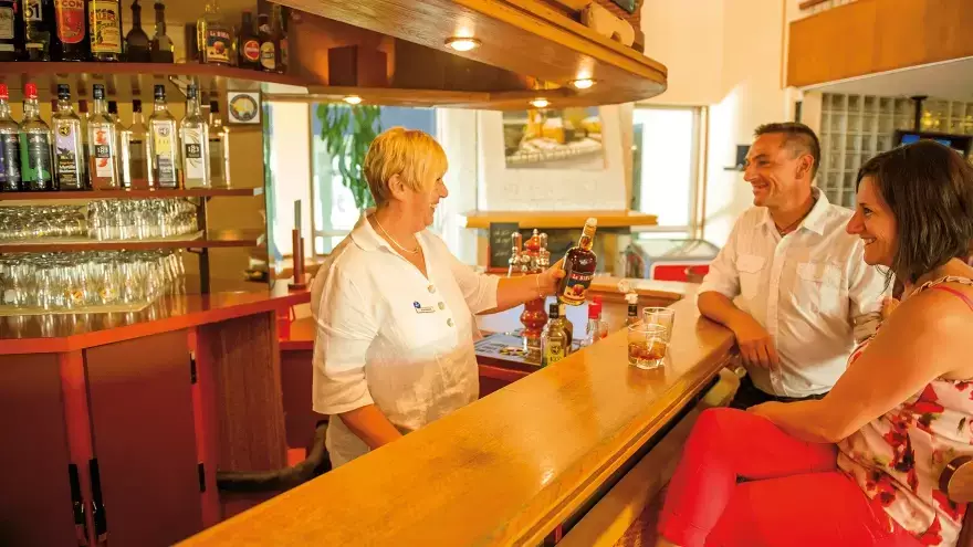 Bar du village de VTF St Sauves