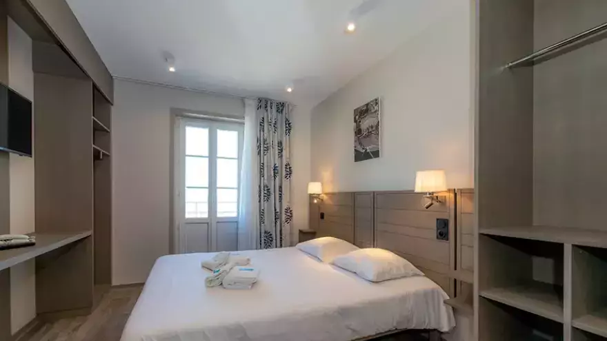 St Cast's room