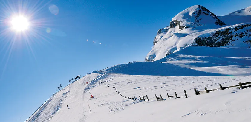 Skiing at Praloup